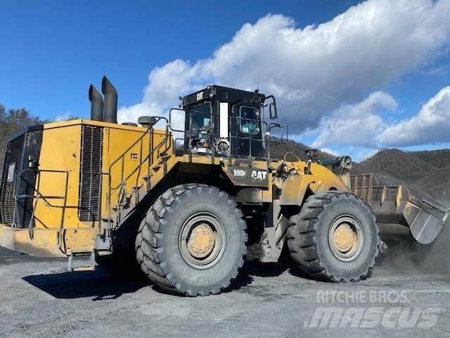 CAT 990K Iekrāvēji uz riteņiem