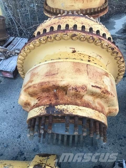 CAT 992D Iekrāvēji uz riteņiem