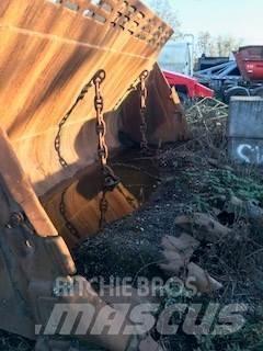CAT 992G Iekrāvēji uz riteņiem