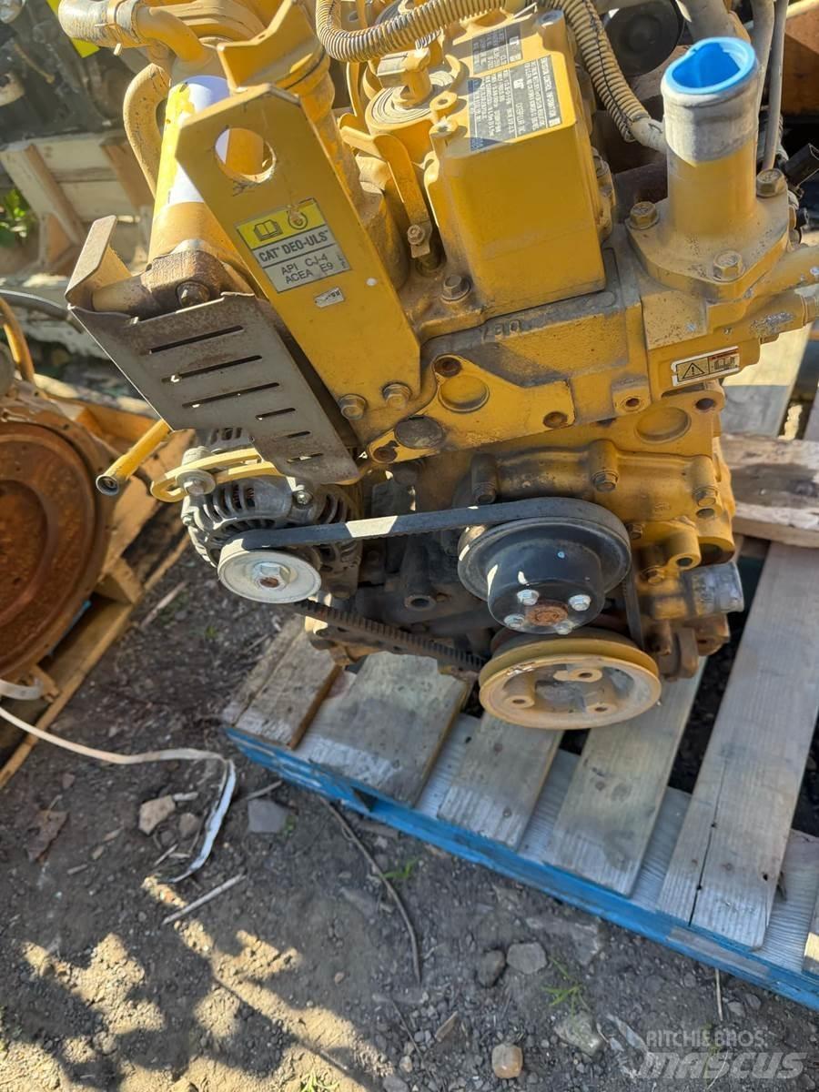 CAT C3.3B Dzinēji