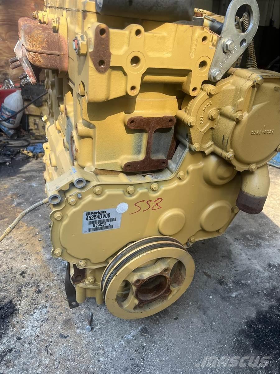 CAT C4.4 Dzinēji