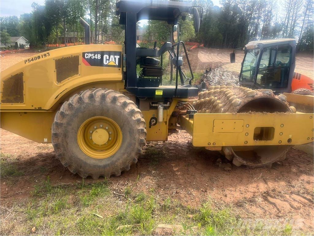 CAT CP54B Augsnes blīvētāji