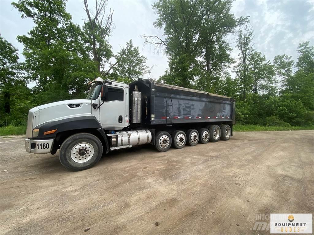 CAT CT660 Pašizgāzējs