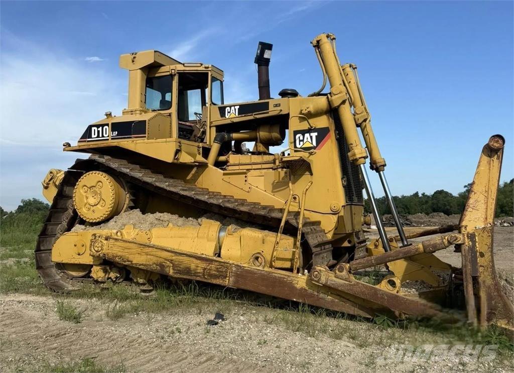 CAT D10 Kāpurķēžu buldozeri