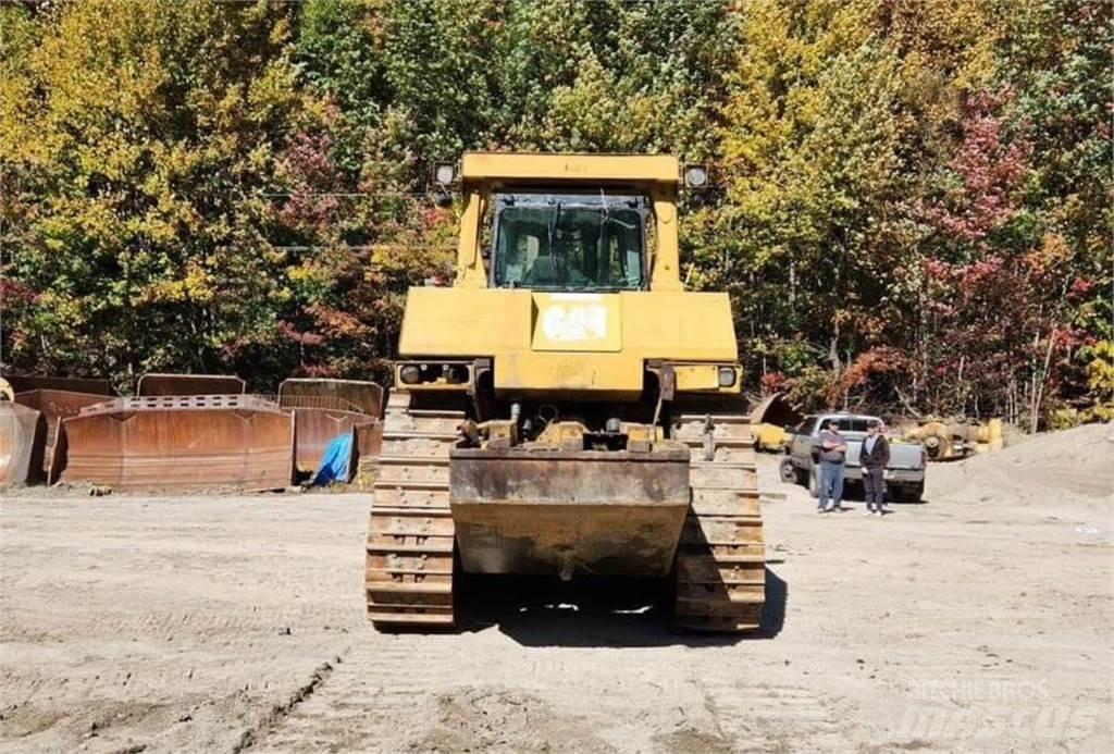 CAT D10T Kāpurķēžu buldozeri
