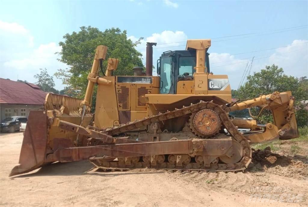 CAT D10T Kāpurķēžu buldozeri