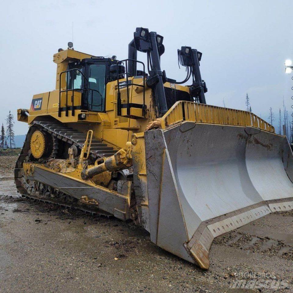 CAT D10T Kāpurķēžu buldozeri