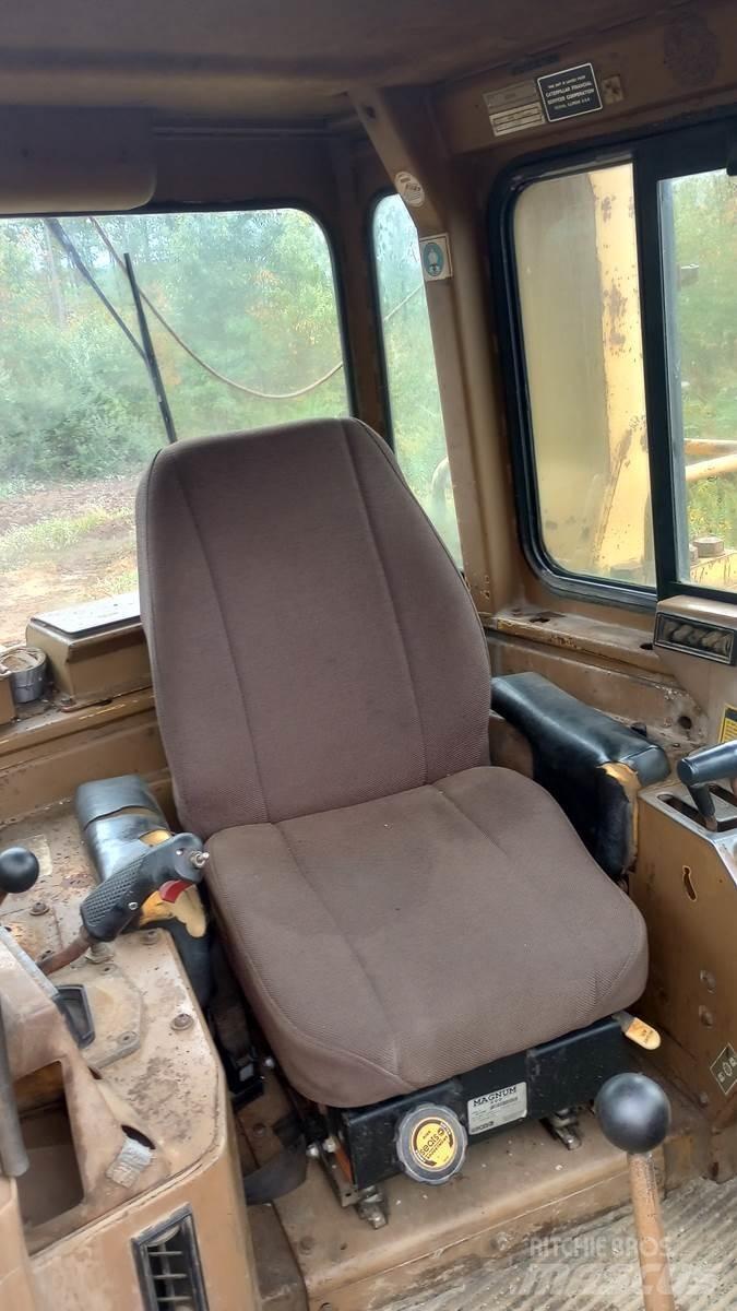 CAT D11N Kāpurķēžu buldozeri