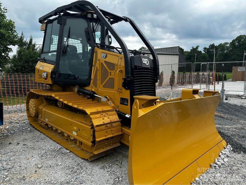 CAT D3 Kāpurķēžu buldozeri