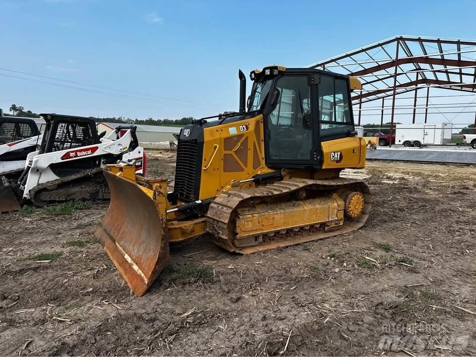 CAT D3 Kāpurķēžu buldozeri