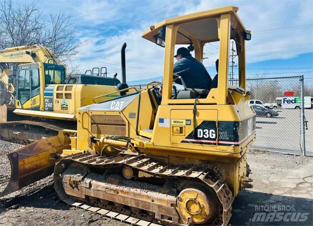 CAT D3G XL Kāpurķēžu buldozeri