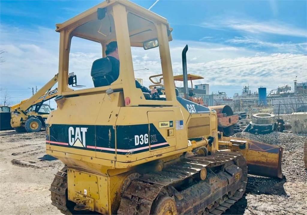 CAT D3G XL Kāpurķēžu buldozeri