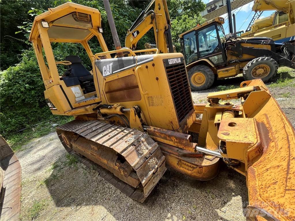 CAT D3G XL Kāpurķēžu buldozeri