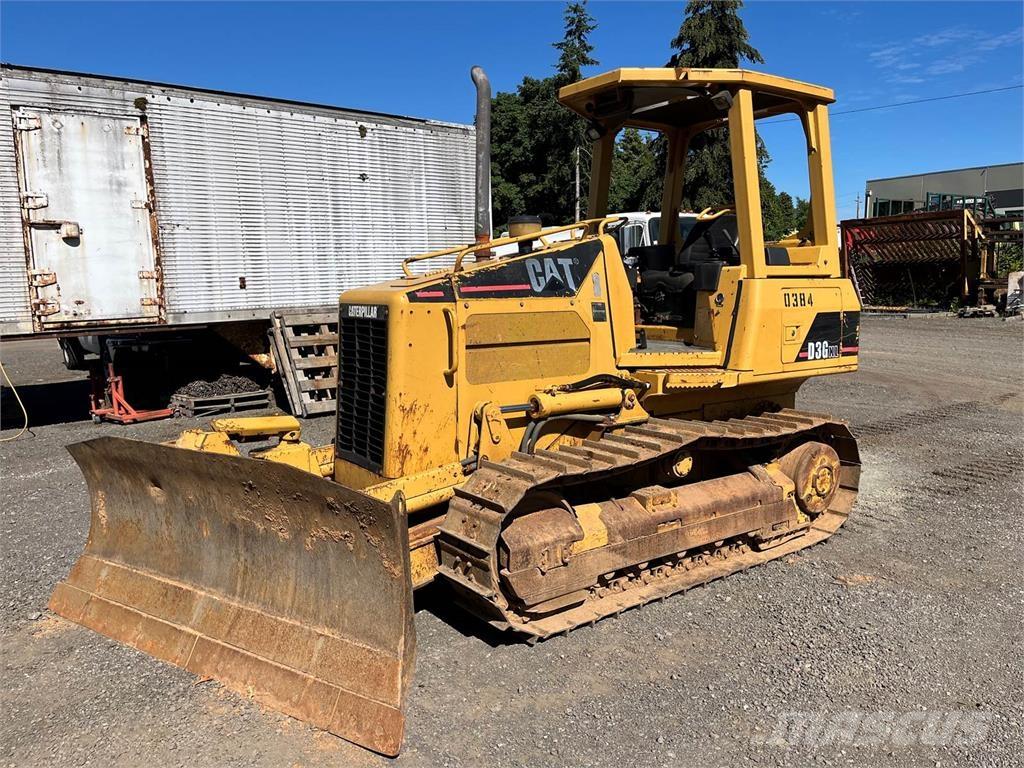 CAT D3G XL Kāpurķēžu buldozeri
