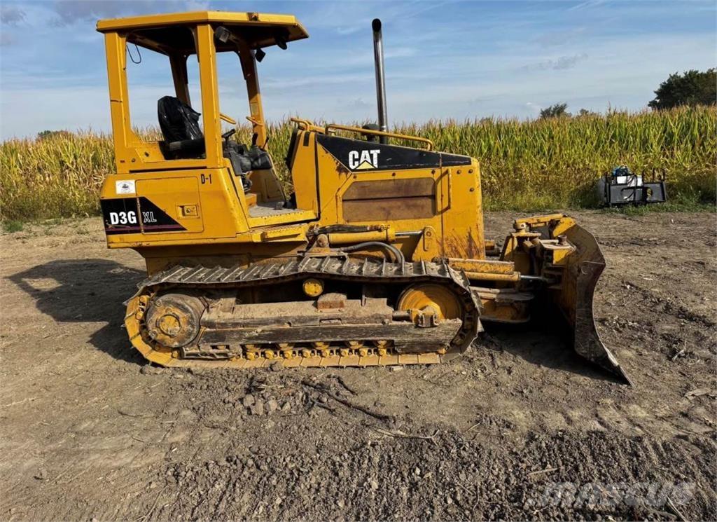 CAT D3G XL Kāpurķēžu buldozeri