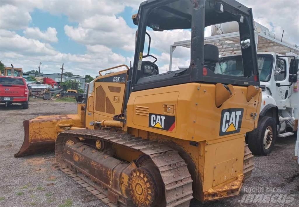 CAT D3K XL Kāpurķēžu buldozeri