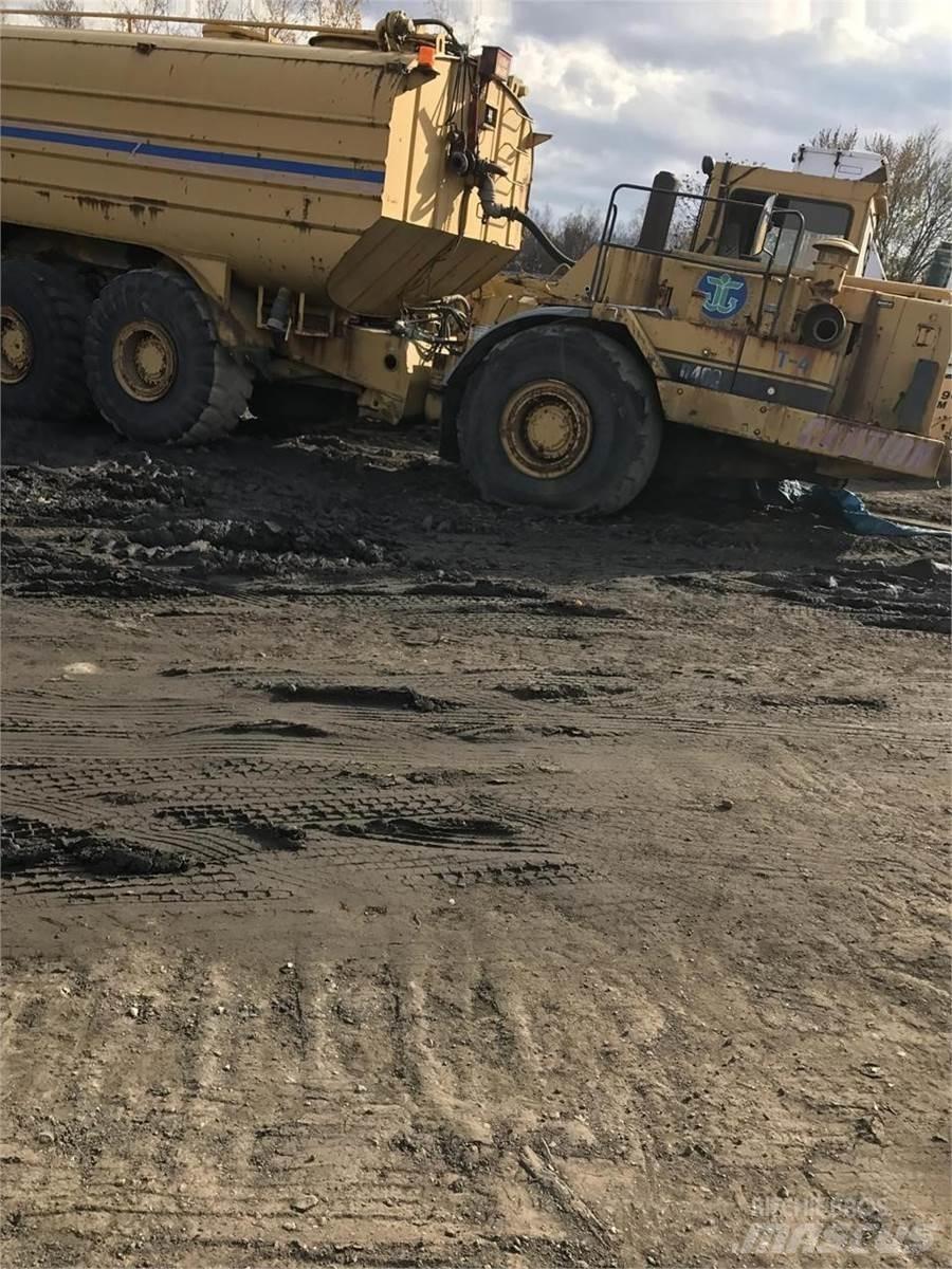 CAT D400 Autocisterna