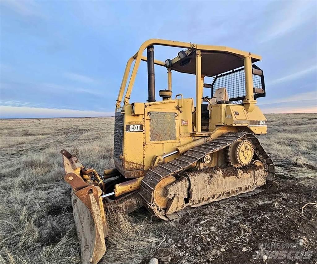 CAT D4H Kāpurķēžu buldozeri