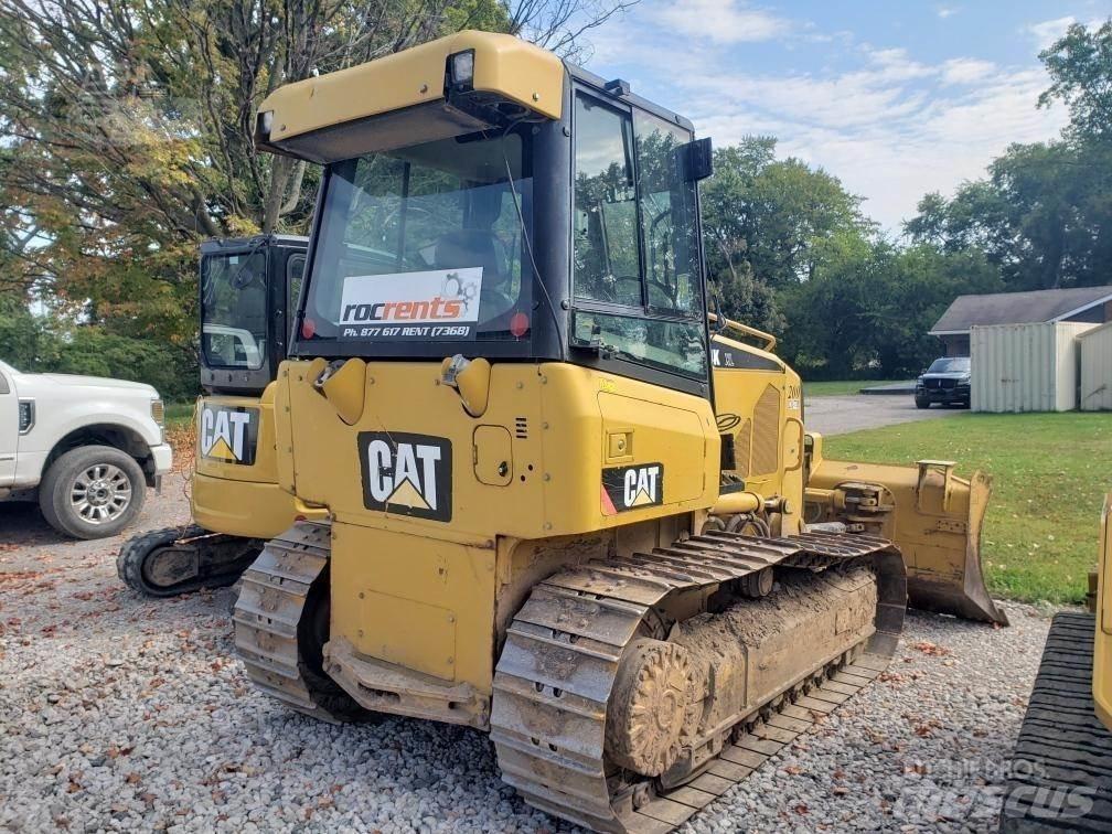 CAT D4K XL Kāpurķēžu buldozeri