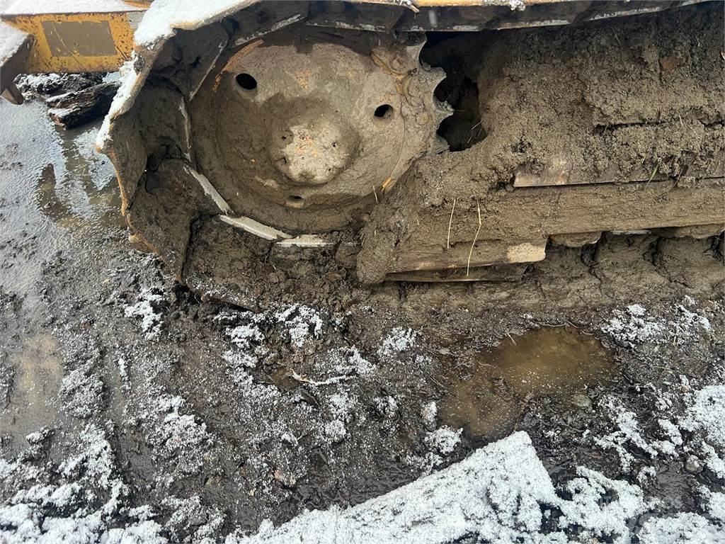 CAT D5C Kāpurķēžu buldozeri