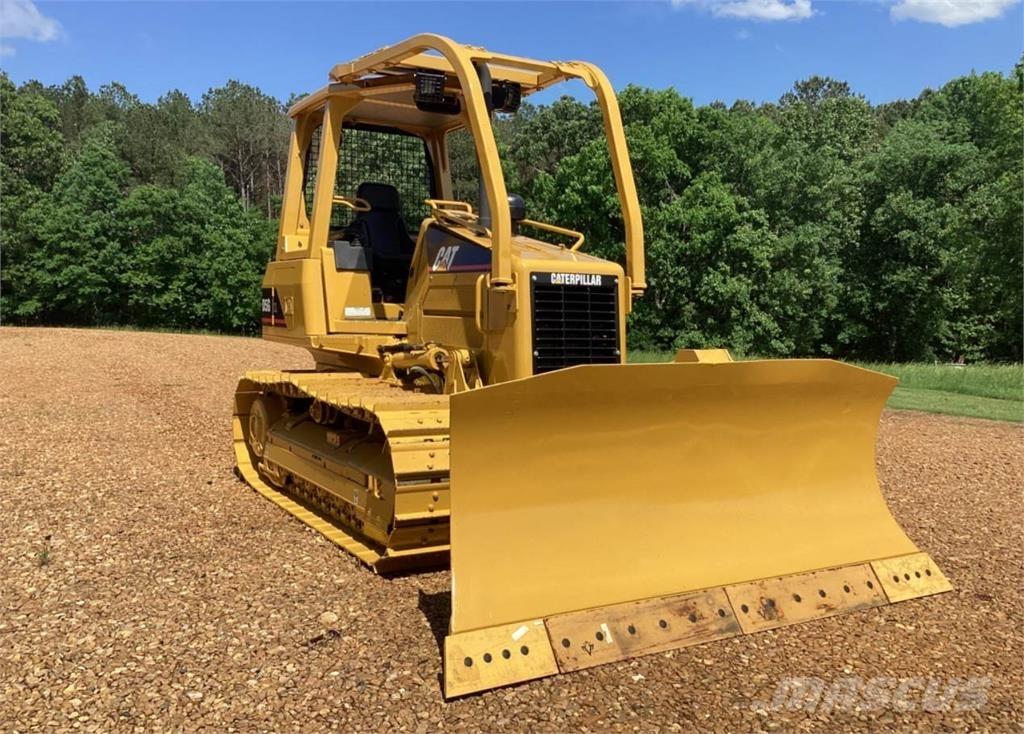 CAT D5G XL Kāpurķēžu buldozeri