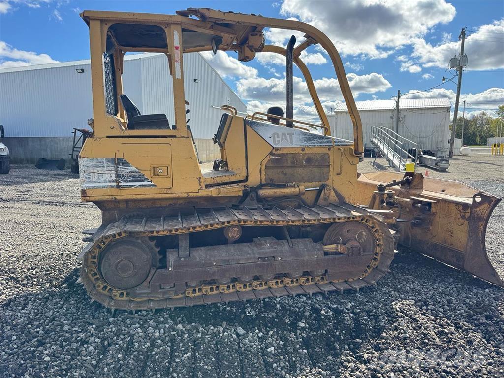 CAT D5G XL Kāpurķēžu buldozeri