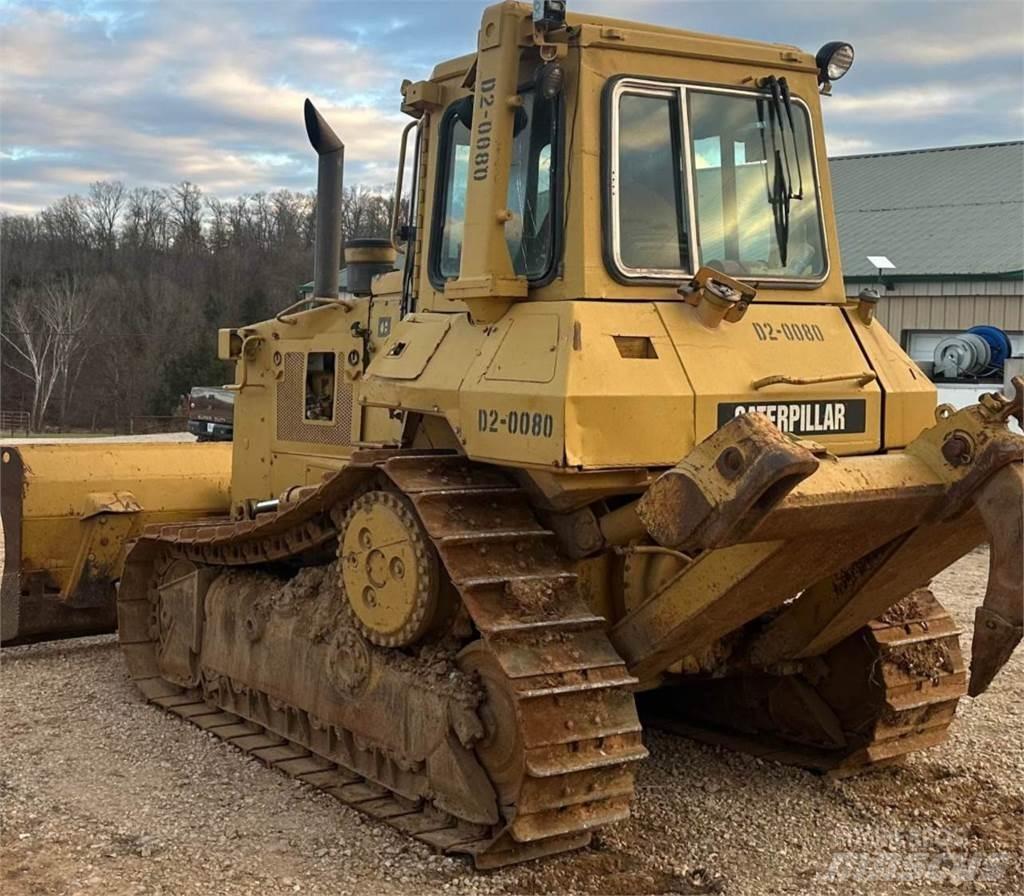 CAT D5H Kāpurķēžu buldozeri