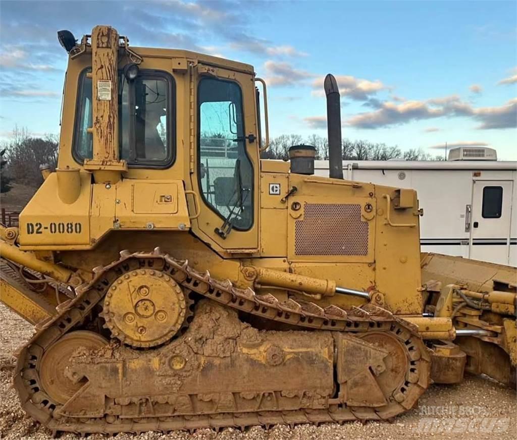 CAT D5H Kāpurķēžu buldozeri