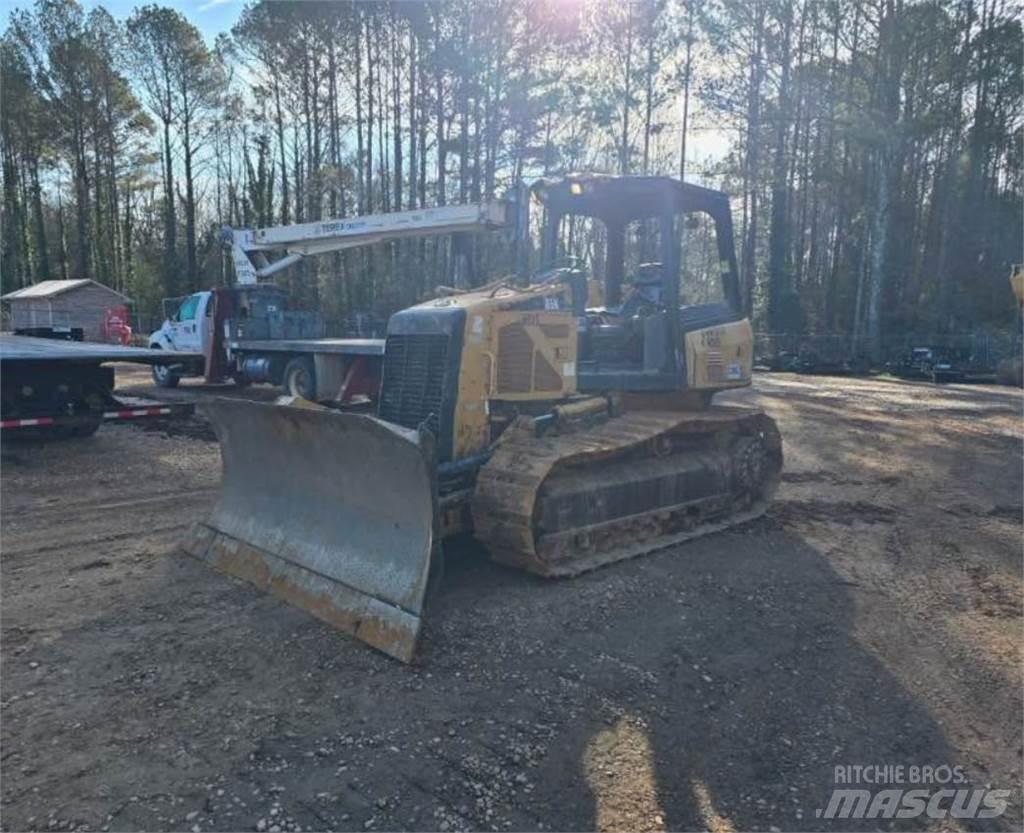 CAT D5K XL Kāpurķēžu buldozeri