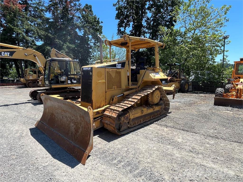 CAT D5N Kāpurķēžu buldozeri