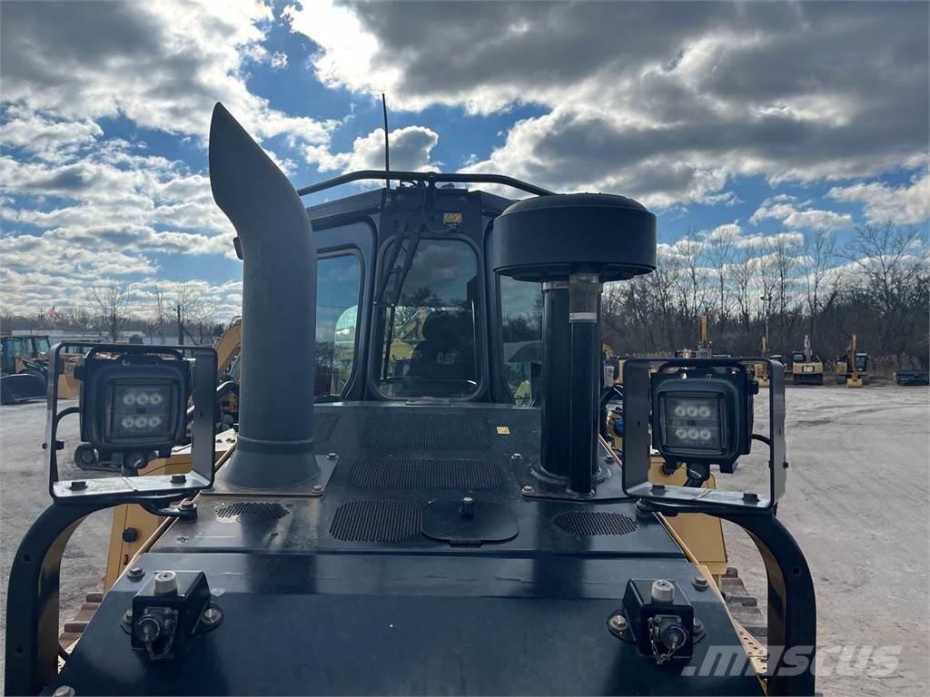 CAT D6 Kāpurķēžu buldozeri