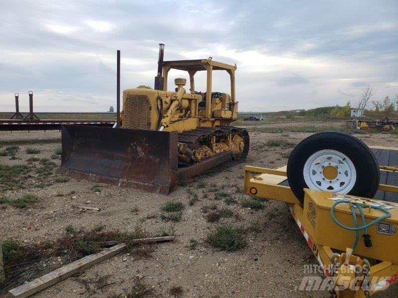 CAT D6C Kāpurķēžu buldozeri