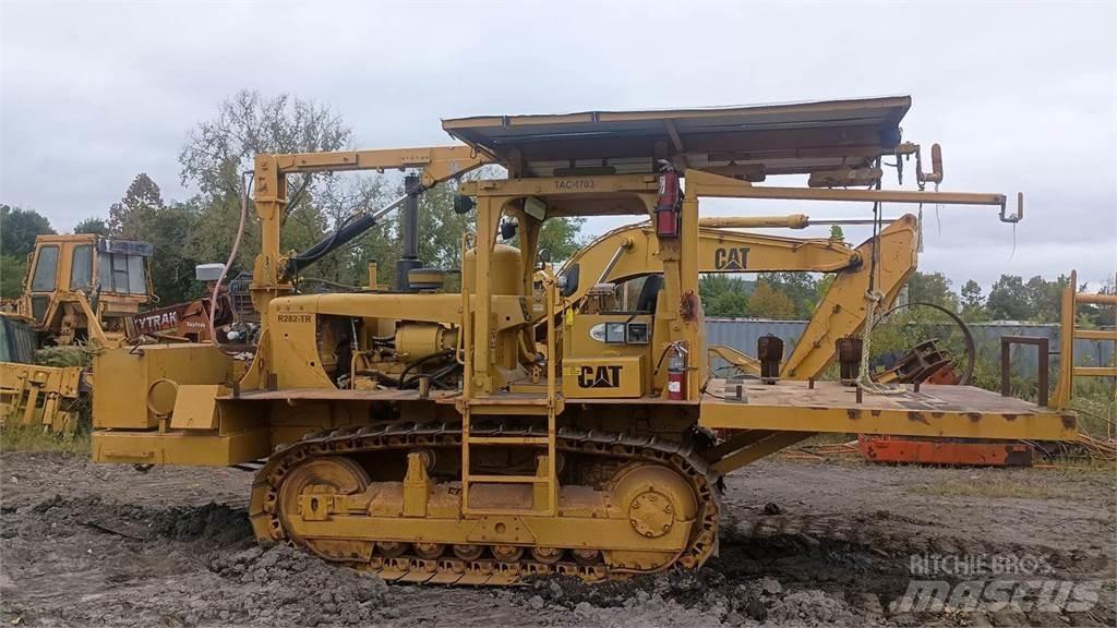 CAT D6D Kāpurķēžu buldozeri