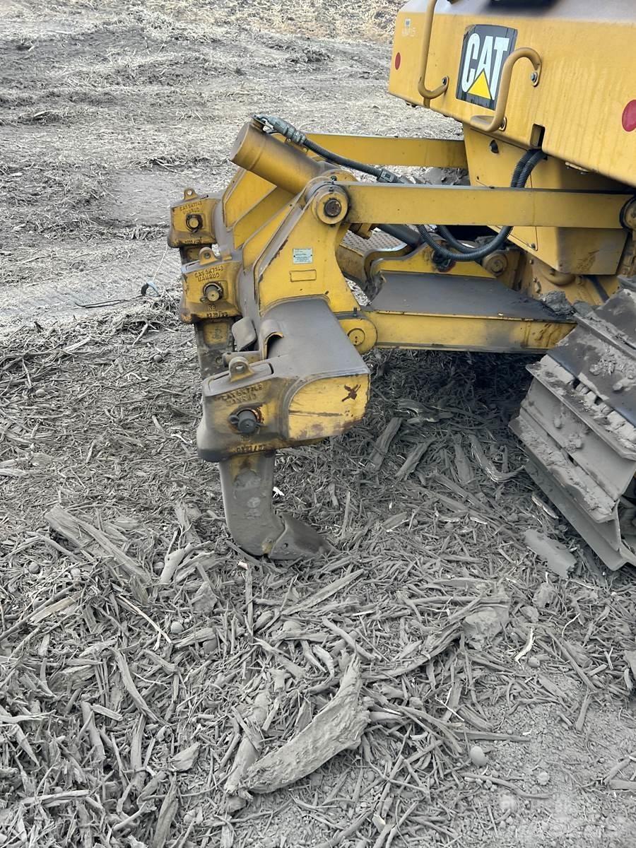 CAT D6N XL Kāpurķēžu buldozeri