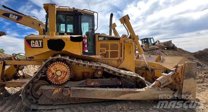CAT D6T Kāpurķēžu buldozeri