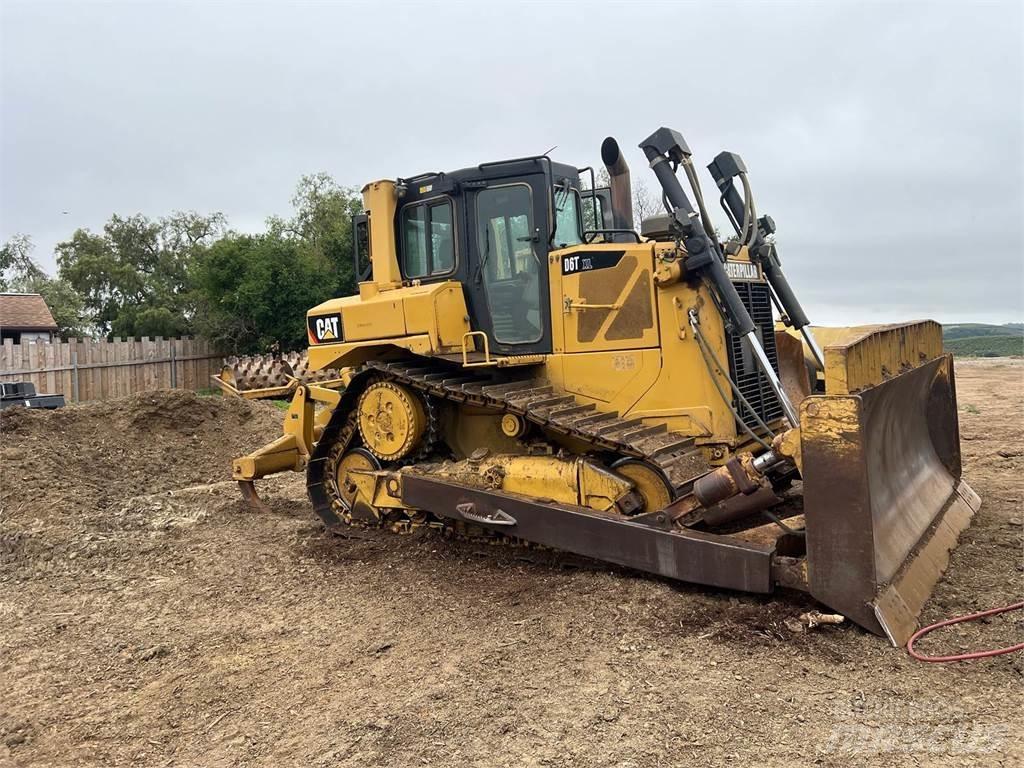 CAT D6T XL Kāpurķēžu buldozeri