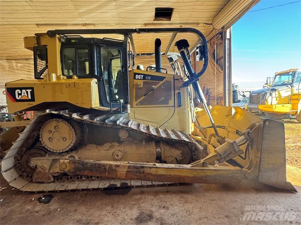 CAT D6T XW Kāpurķēžu buldozeri