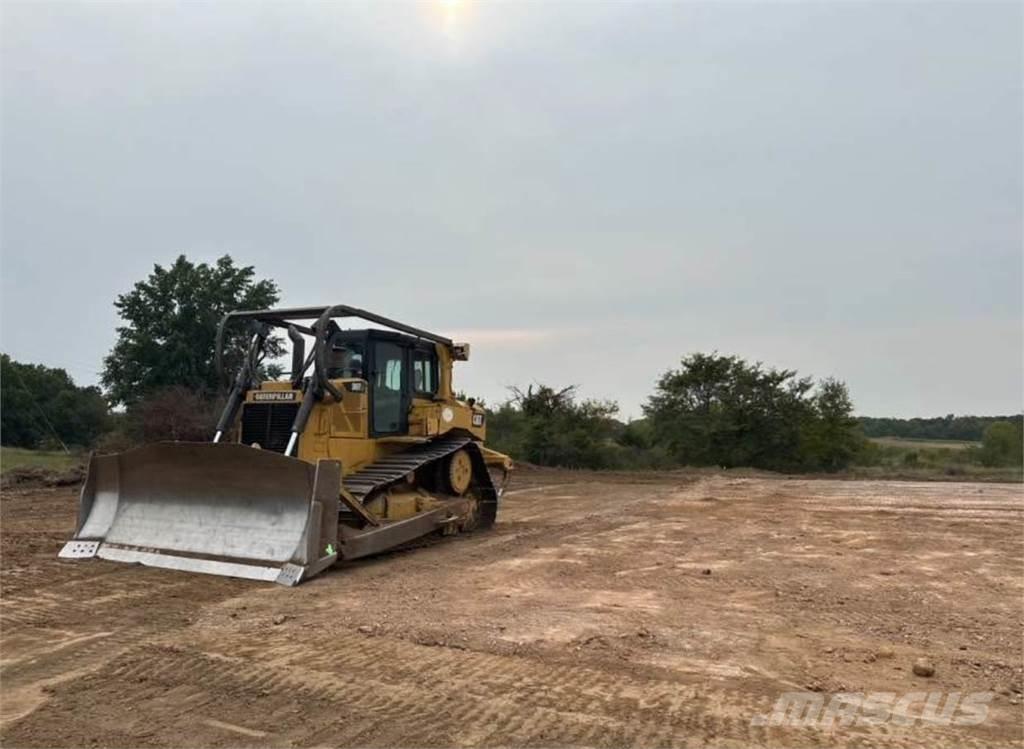 CAT D6T XW Kāpurķēžu buldozeri