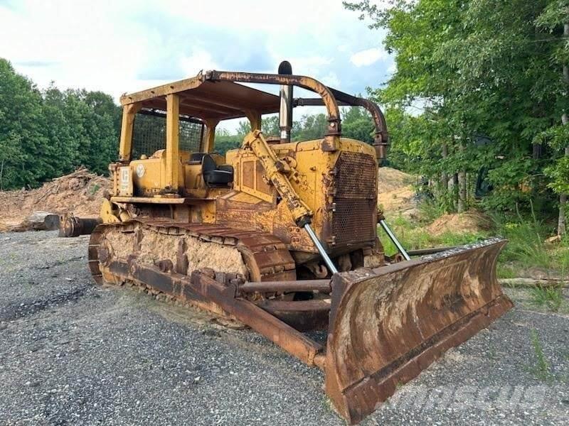 CAT D7F Kāpurķēžu buldozeri