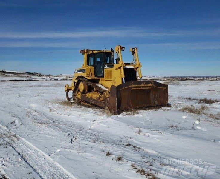 CAT D7R Kāpurķēžu buldozeri