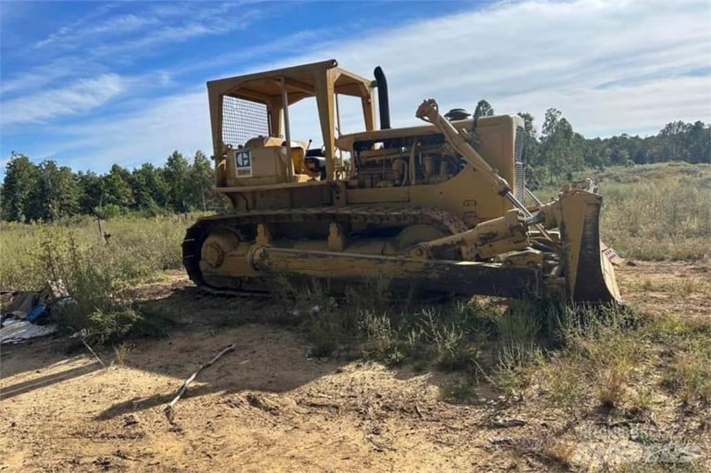 CAT D8H Kāpurķēžu buldozeri