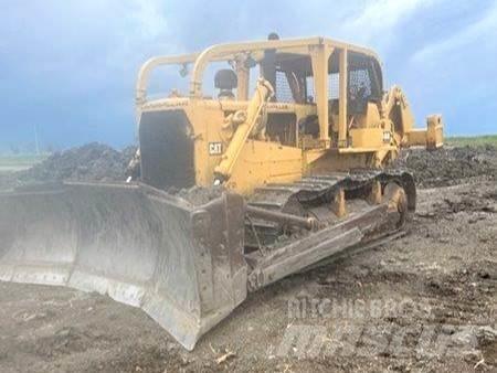 CAT D8H Kāpurķēžu buldozeri
