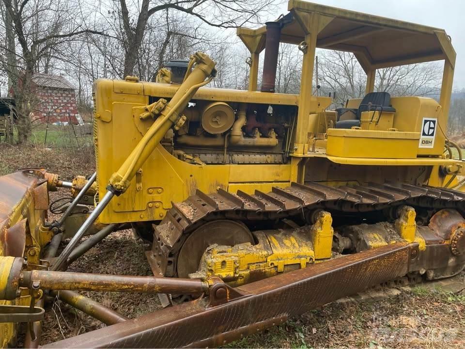 CAT D8H Kāpurķēžu buldozeri