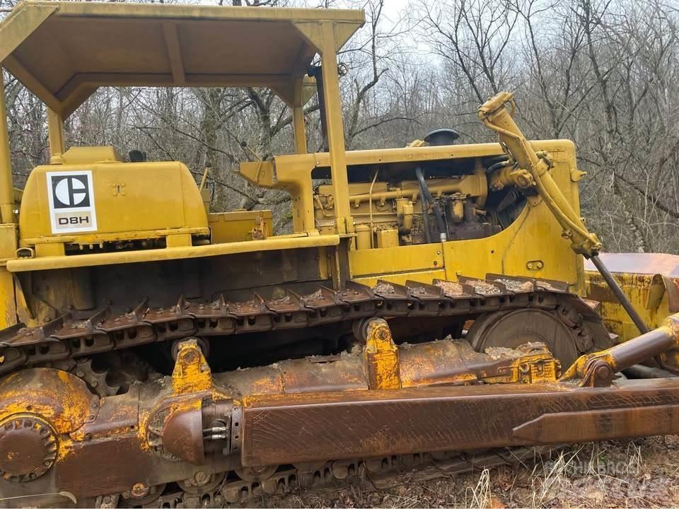 CAT D8H Kāpurķēžu buldozeri