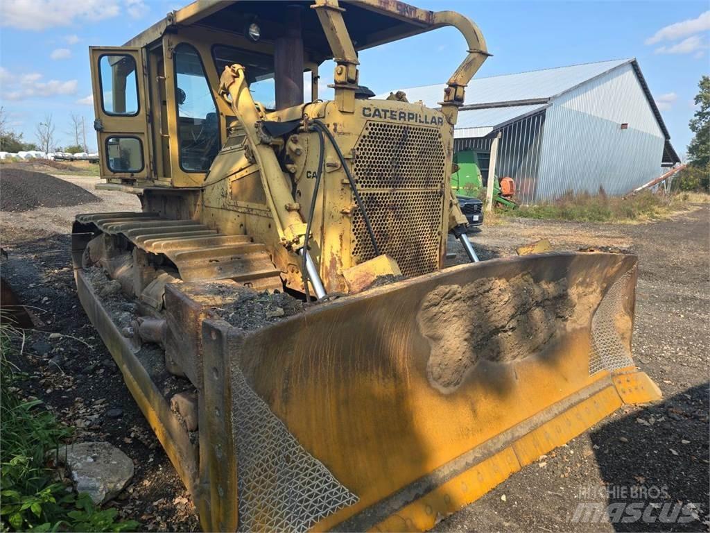 CAT D8H Kāpurķēžu buldozeri