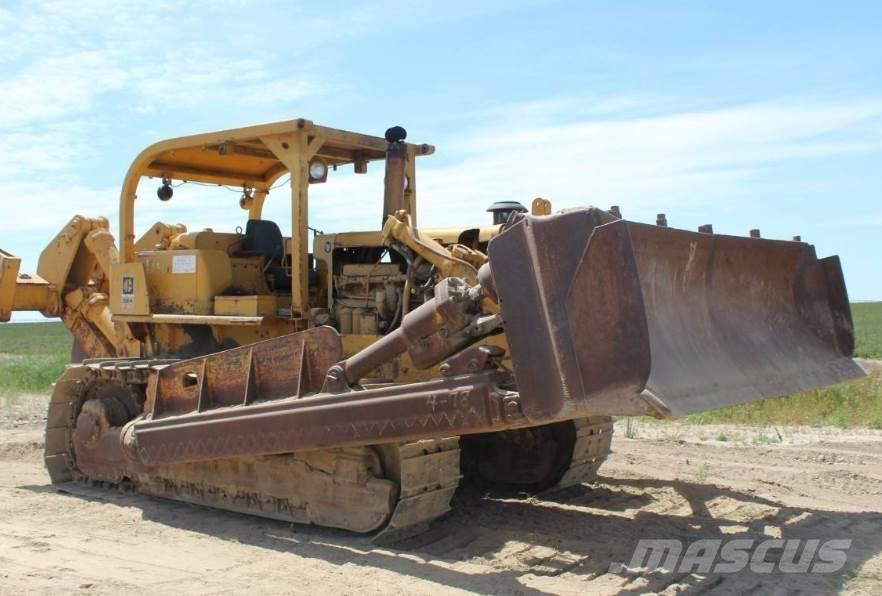 CAT D8H Kāpurķēžu buldozeri