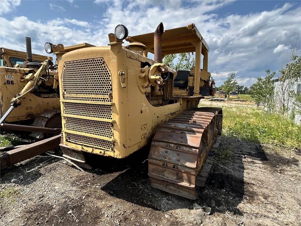CAT D8H Kāpurķēžu buldozeri