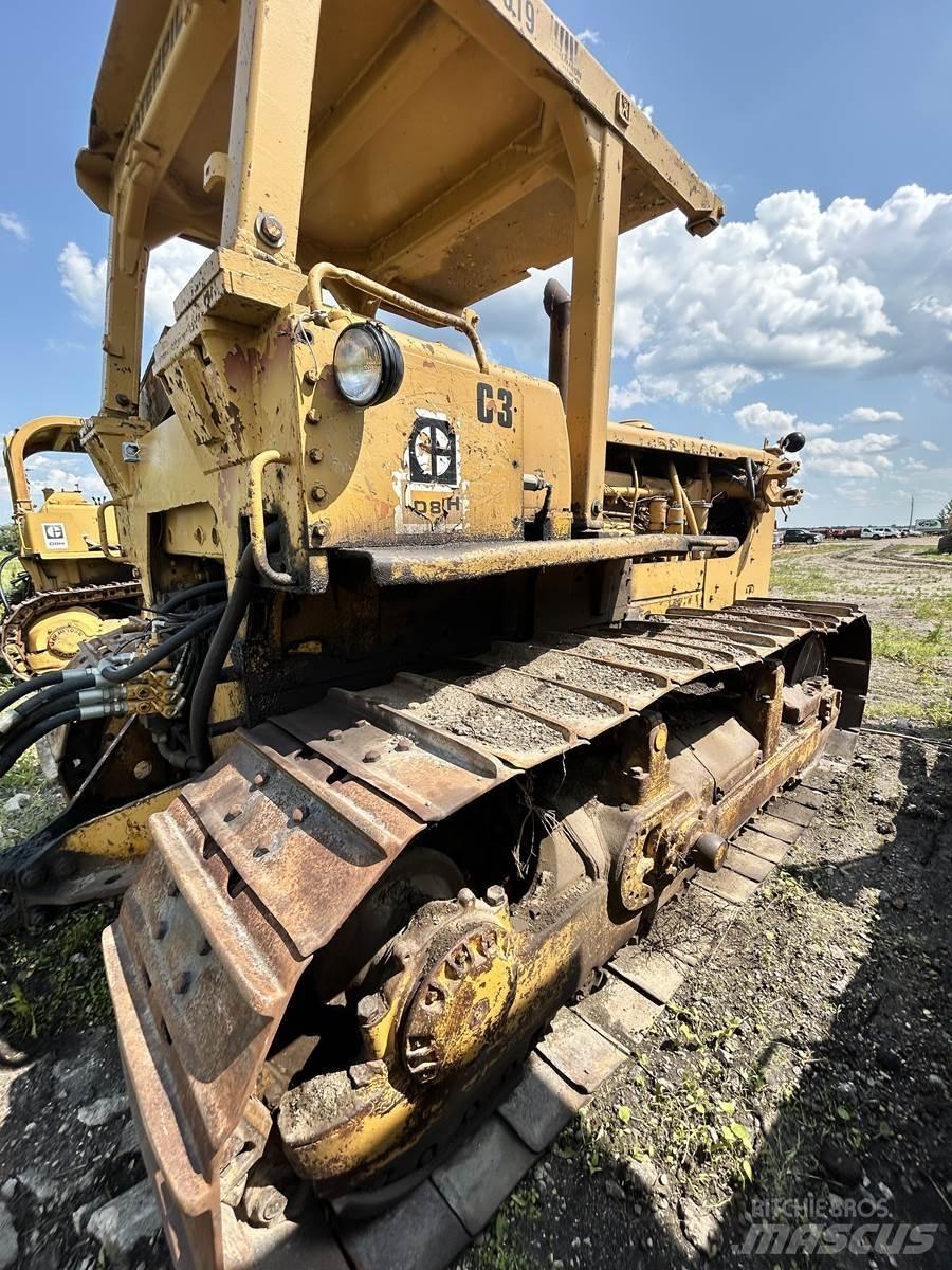 CAT D8H Kāpurķēžu buldozeri
