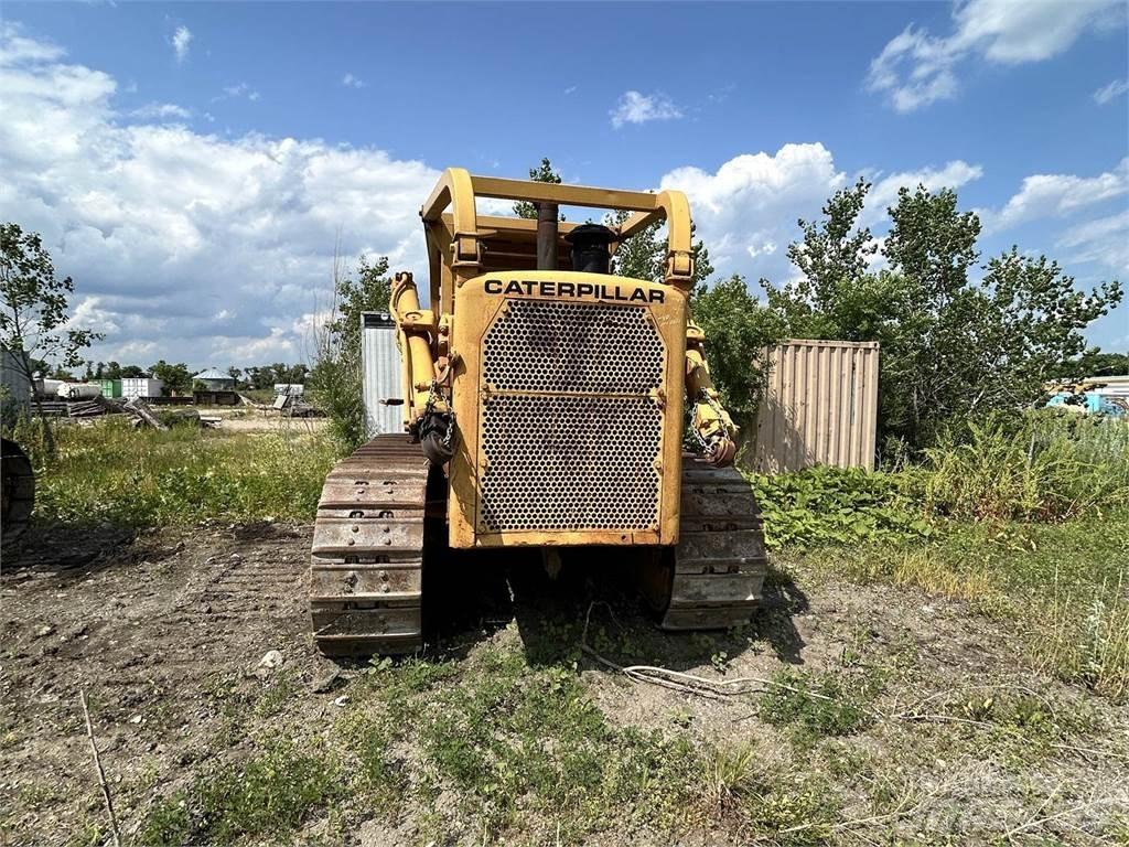 CAT D8H Kāpurķēžu buldozeri