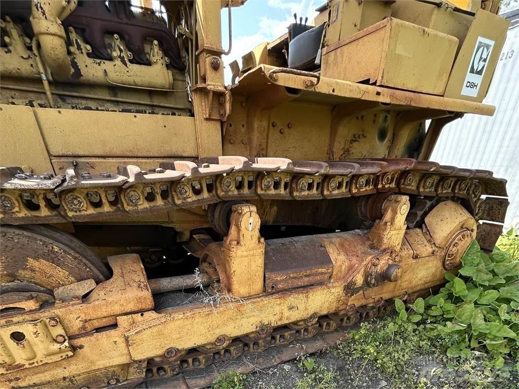 CAT D8H Kāpurķēžu buldozeri